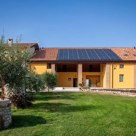 Corte Casa Erminia * Colà